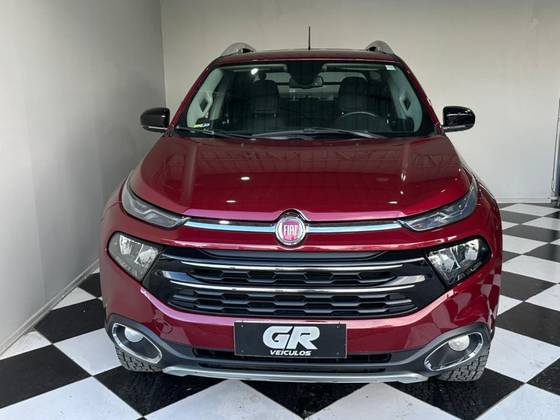 FIAT TORO 2.0 16V TURBO DIESEL VOLCANO 4WD AT9